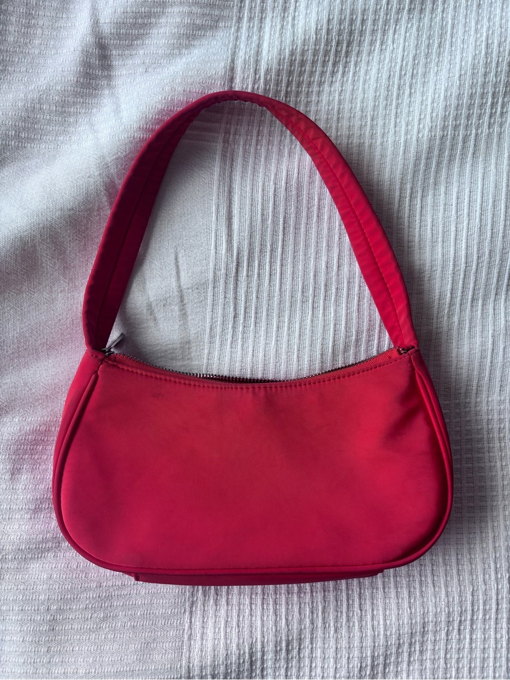 Red Shoulder Bag - Classic Minimalist Design